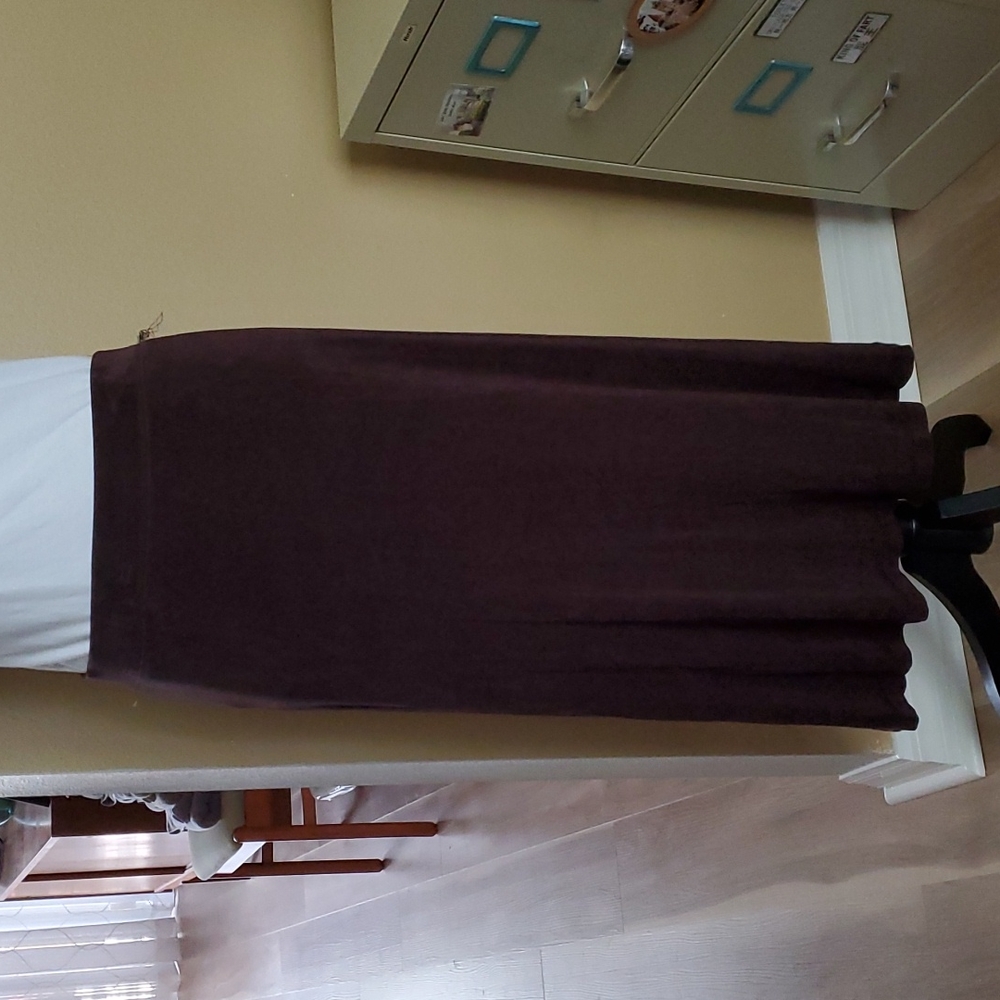 Comfy stretchy brown skirt